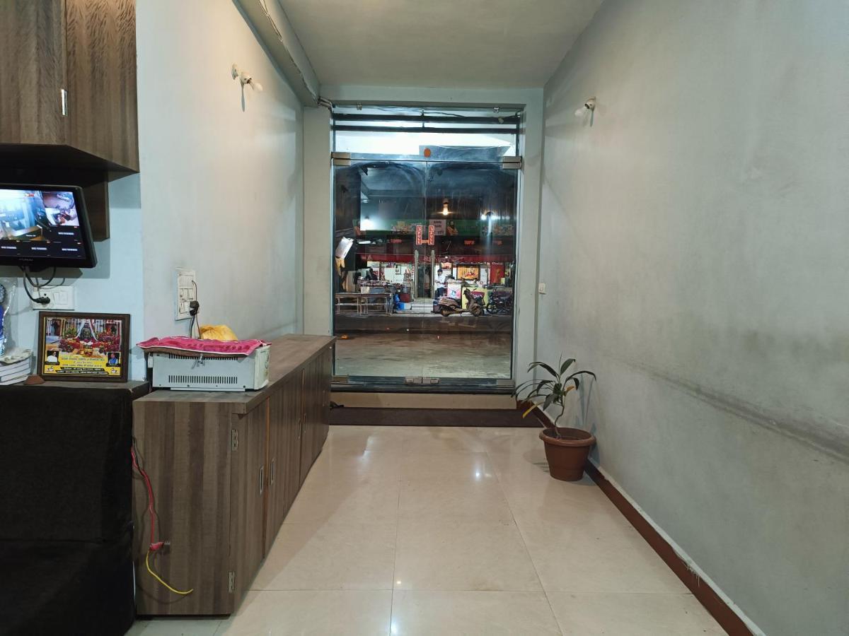 Hotel Chaitanya Maheshwar Esterno foto